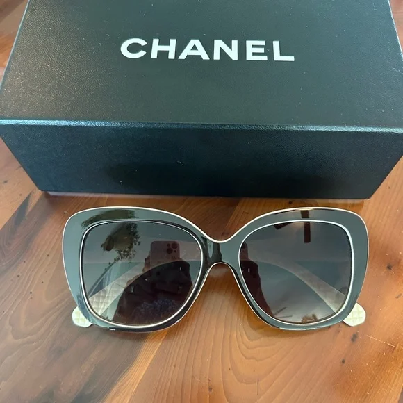 CHANEL Black Sunglasses w/ Box New - Picture 2 of 7